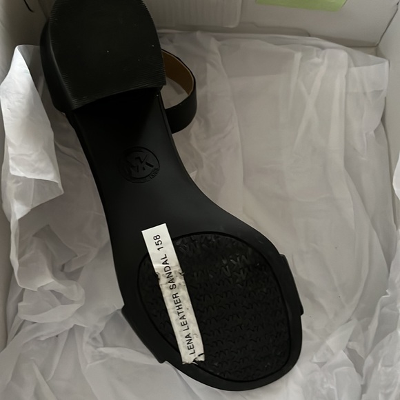 MICHAEL KORS  Black Leather Sandal - Picture 10 of 10